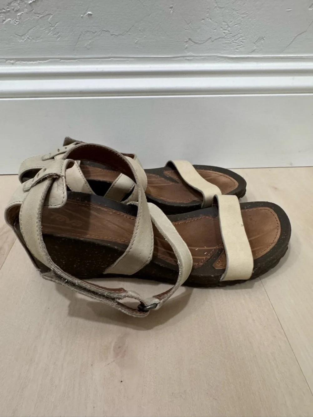 Teva Cabrillo Strap Wedge Sandal Women's 7 Brown Tan 1007732 Outdoor Athleisure - Picture 9 of 13